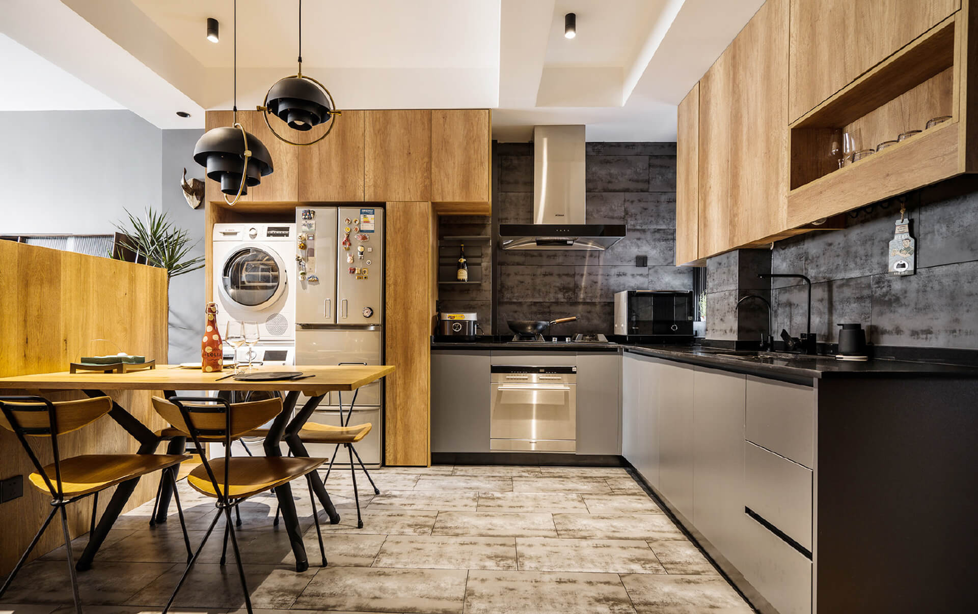 你知道墻面反堿是什么造成的嗎？處理墻面反堿的方法有哪些？