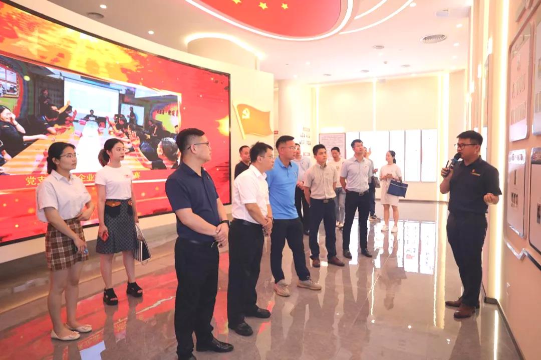 紅色中庭 | 市委組織部研究室到集團講黨史，搭橋梁，促黨建