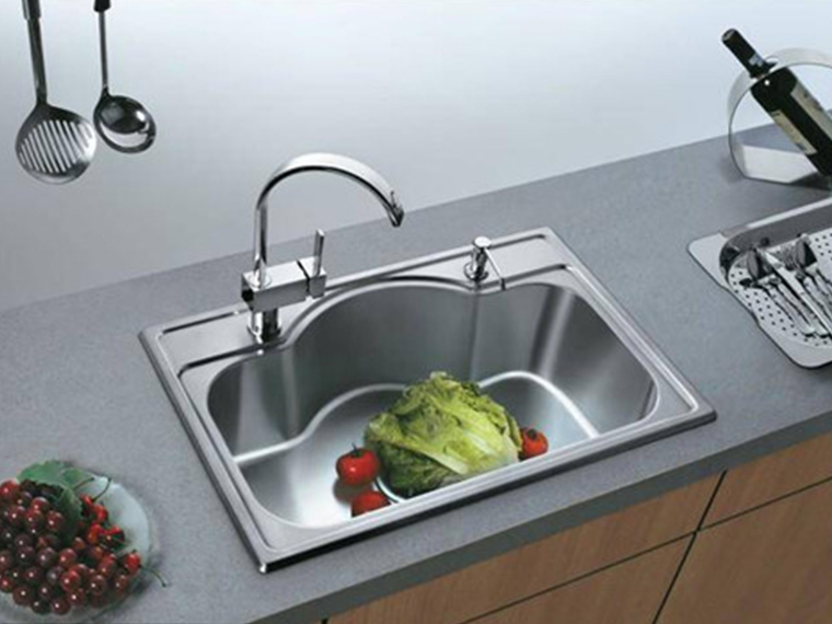 裝修時(shí)如何選擇不銹鋼水槽？趕緊get !